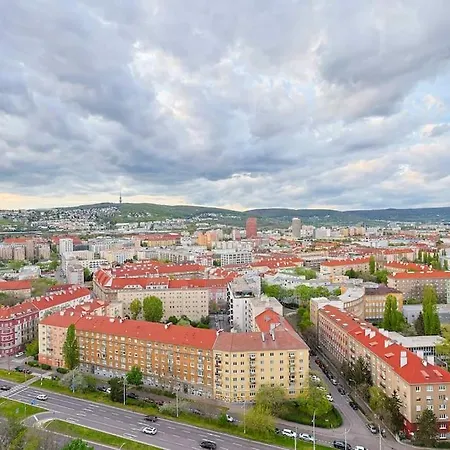 Διαμέρισμα Danubius One - Spacious W Free Parking