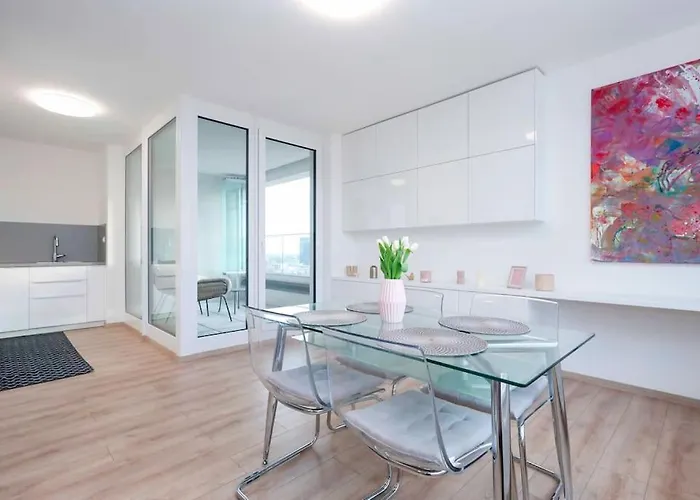 Danubius One - Spacious W Free Parking