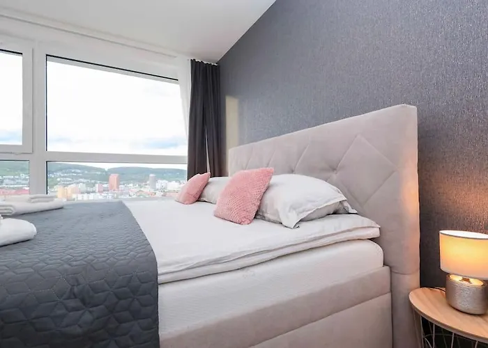 Danubius One - Spacious W Free Parking * Μπρατισλάβα