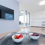 Apartament Danubius One - Spacious W Free Parking Bratysława