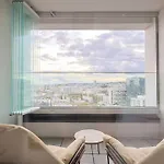 Danubius One - Spacious W Free Parking Apartament Bratysława
