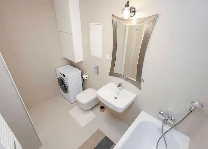 Danubius One - Spacious W Free Parking *