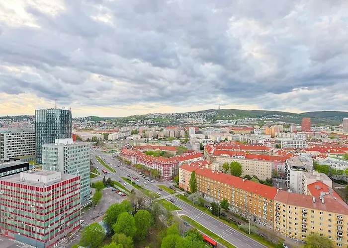 Appartement Danubius One - Spacious W Free Parking Bratislava